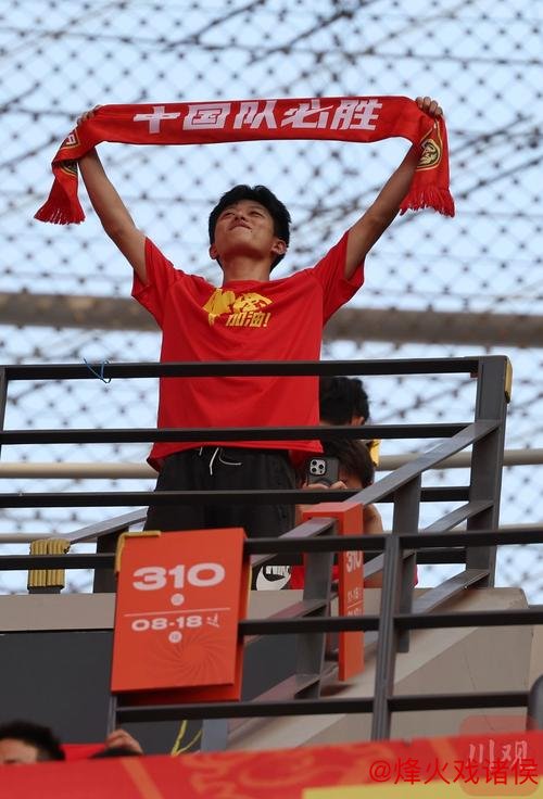 小体“拍了拍”你,一起为澳网中国军团助威! 小体“拍了拍”你,一起为澳网中国军团助威!