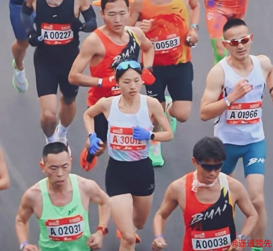 90后张水华回应变老：都是素颜跑步 大家喜欢不完美的我 我就是我