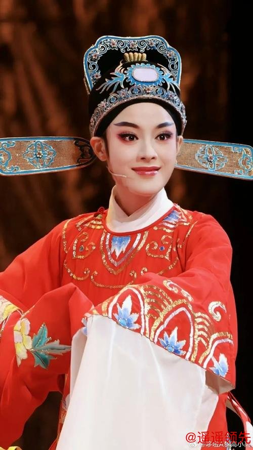 90后越剧演员陈丽君、李云霄晋升一级演员 90后越剧演员陈丽君、李云霄晋升一级演员